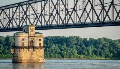 Old-Chain-of-Rocks-Bridge-and-water-tower-on-Mississippi-River-1 Old Chain of Rocks Bridge and water tower on Mississippi River