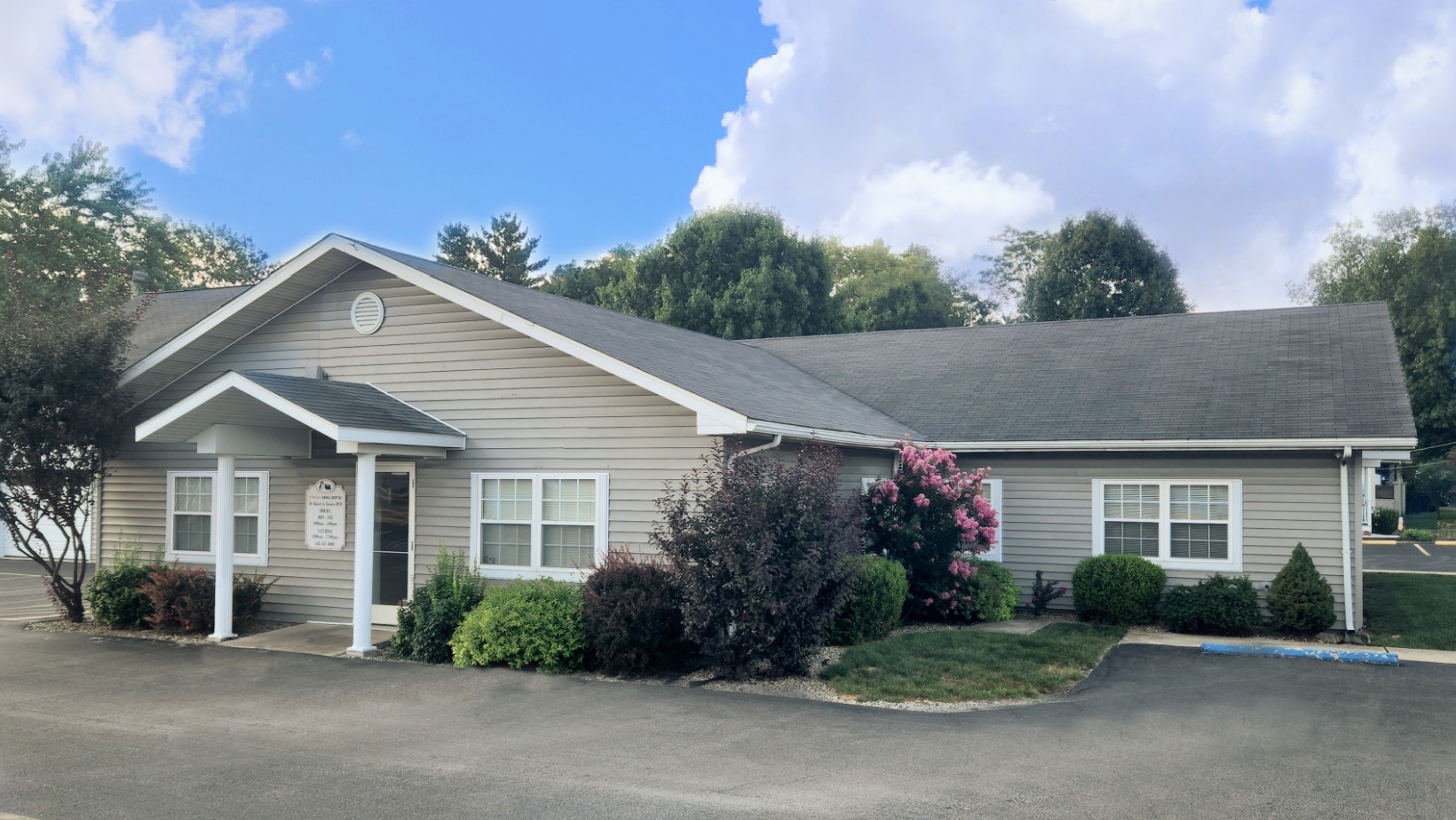 Alton Animal Clinic building
